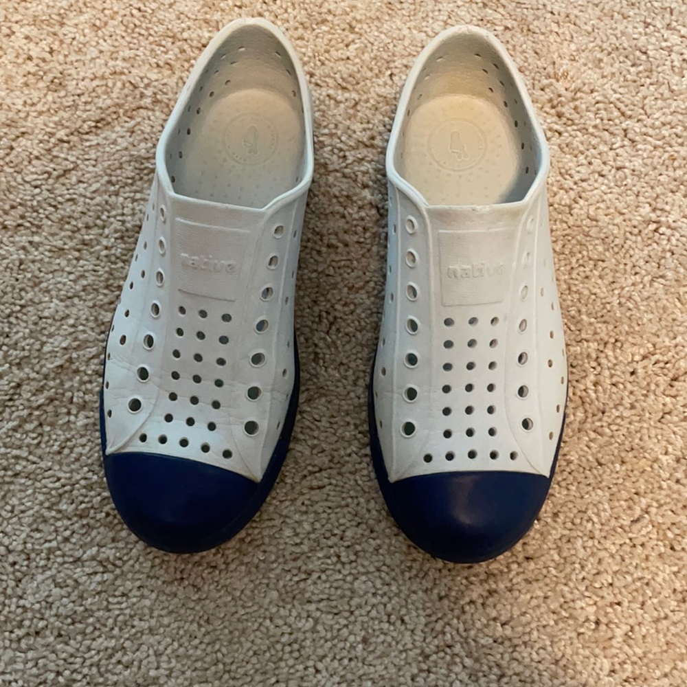 Kids natives shoes size 2 grey/navy